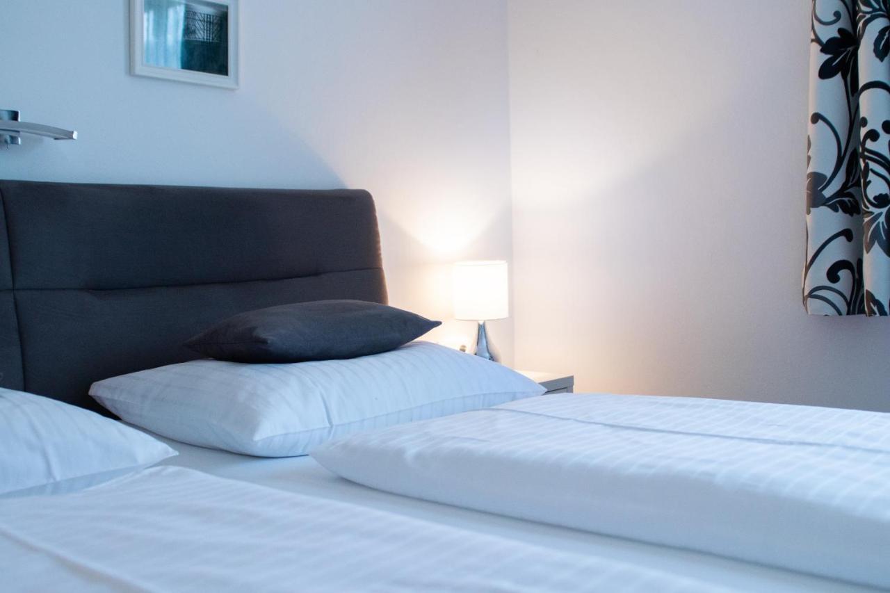 Rooms 73 - Helga Bartos Portschach am Worthersee Bagian luar foto